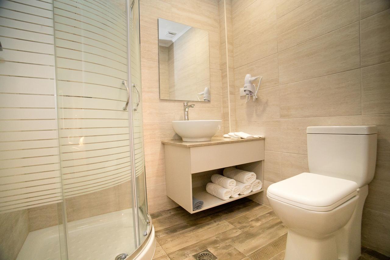 Hyperion Hotel Myrties Екстериор снимка