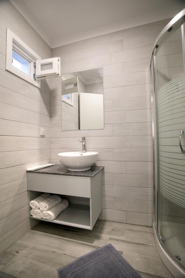 Hyperion Hotel Myrties Екстериор снимка