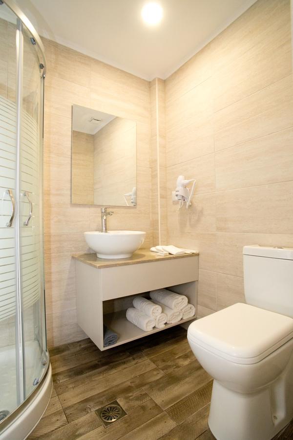 Hyperion Hotel Myrties Екстериор снимка