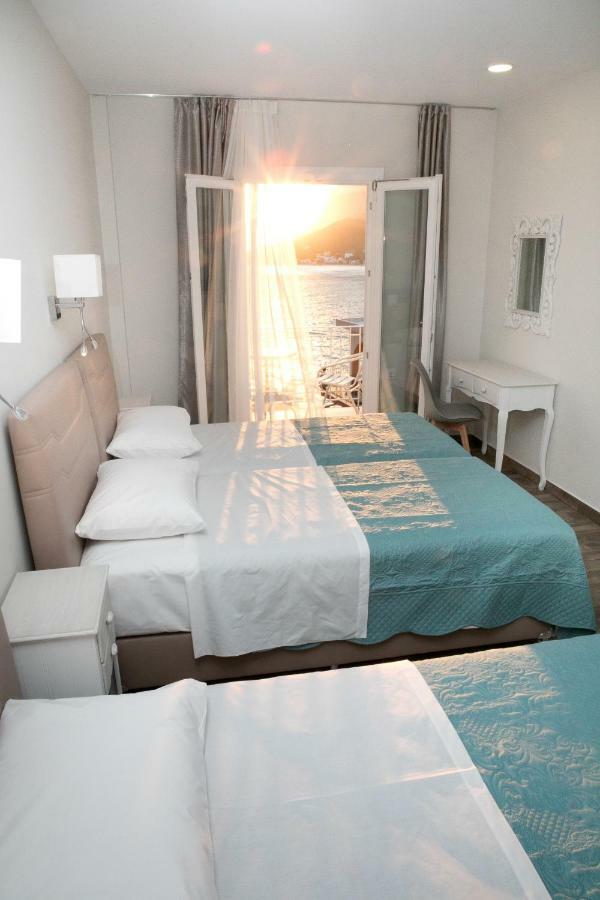 Hyperion Hotel Myrties Екстериор снимка