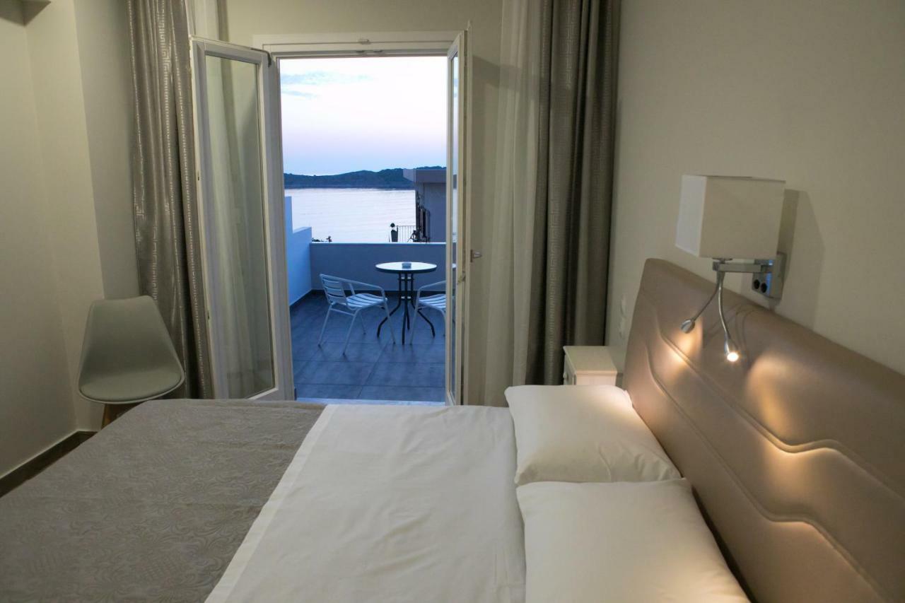 Hyperion Hotel Myrties Екстериор снимка